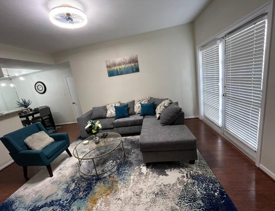 Home Away From Home-Cozy 2 Bdrm Condo/Med Cntr/Nrg Houston Luaran gambar